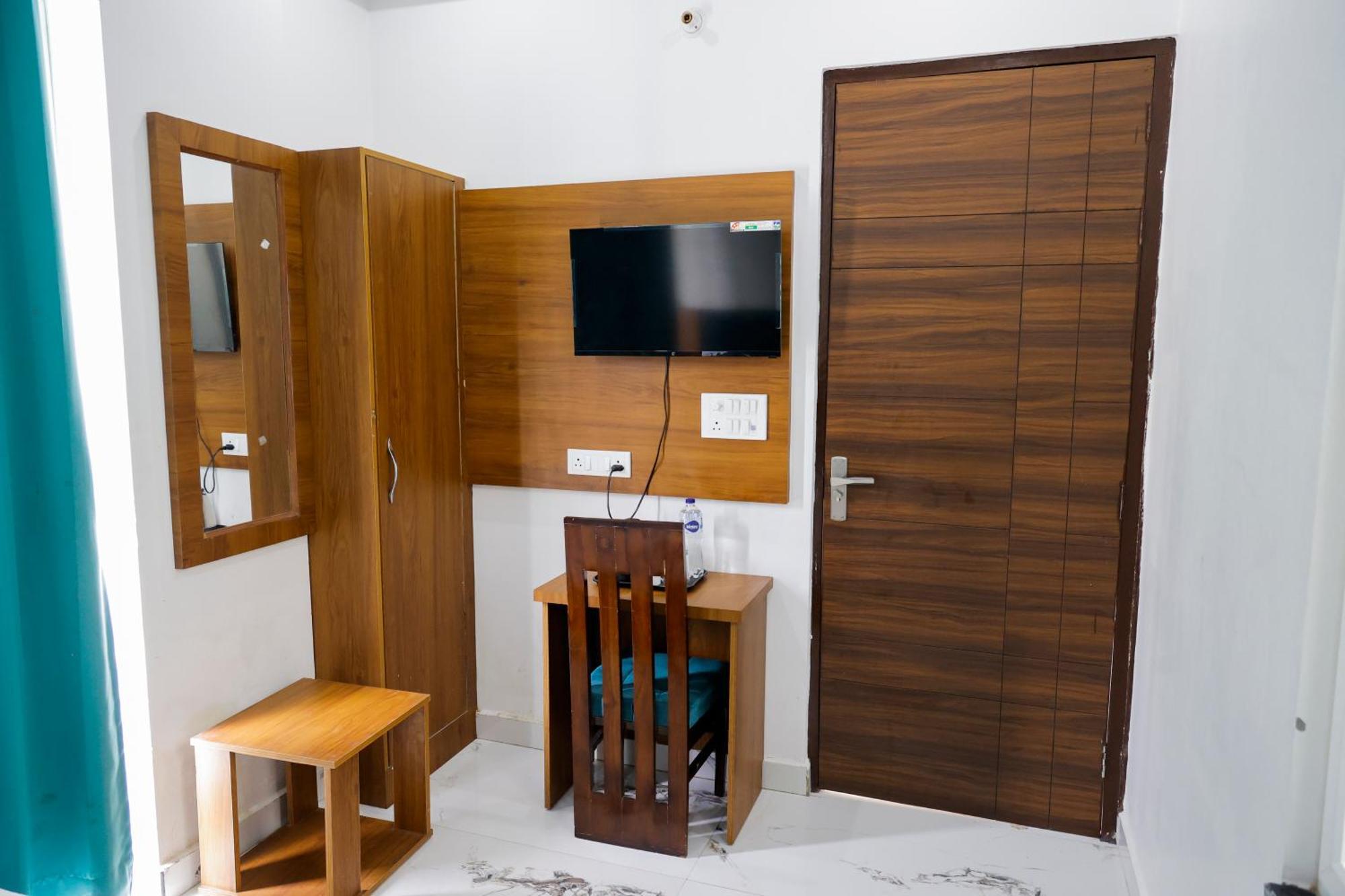 Hotel Parth Inn Rishīkesh المظهر الخارجي الصورة