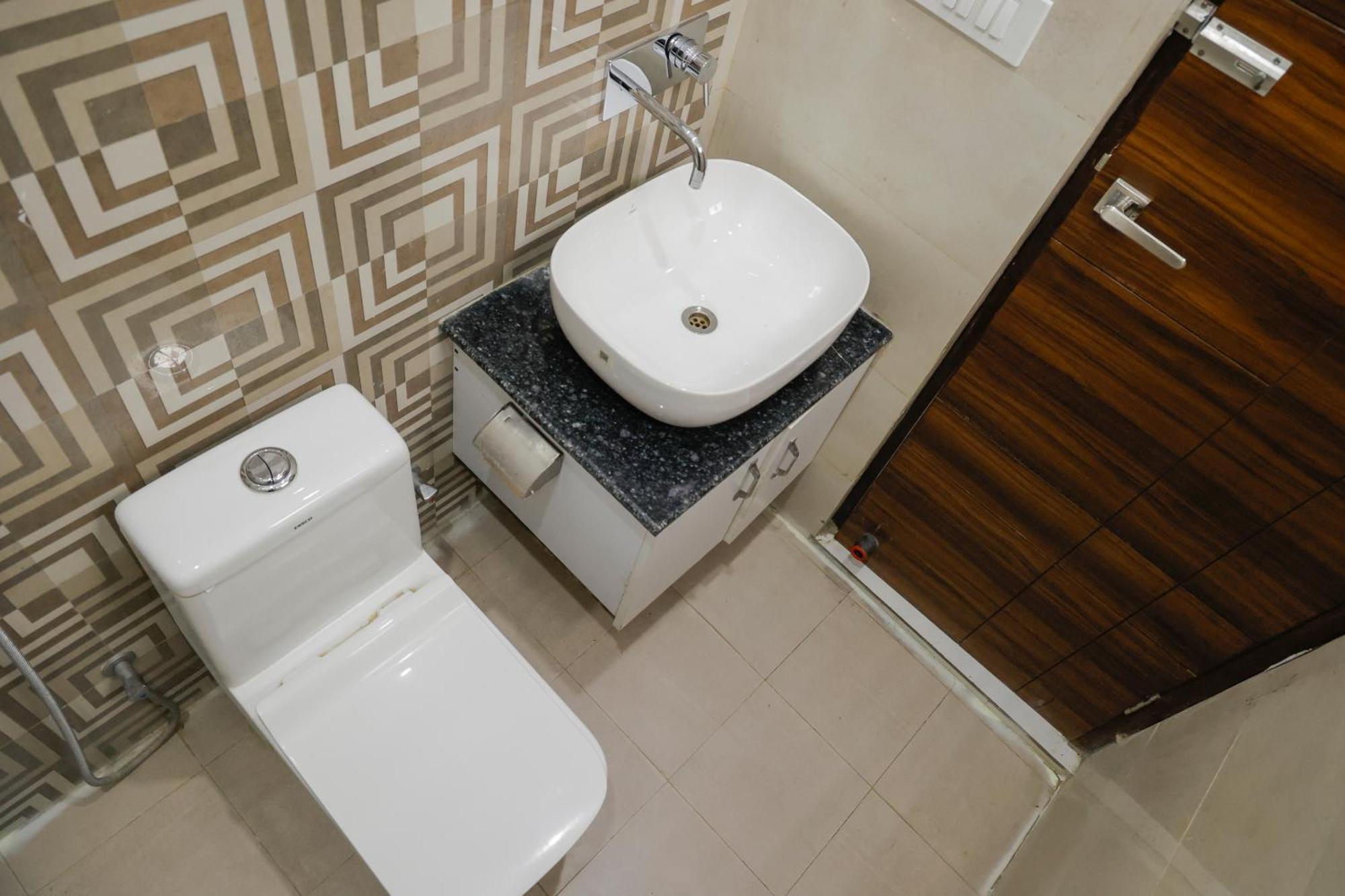 Hotel Parth Inn Rishīkesh المظهر الخارجي الصورة