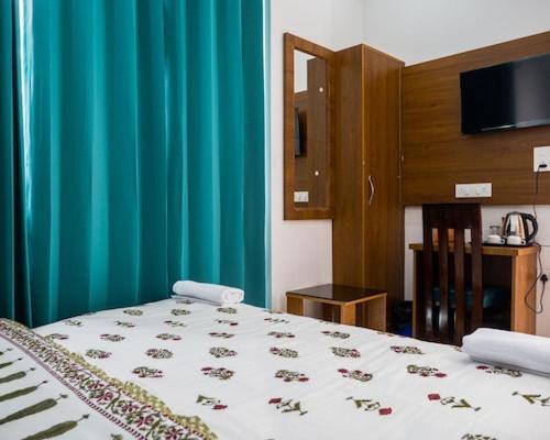 Hotel Parth Inn Rishīkesh المظهر الخارجي الصورة