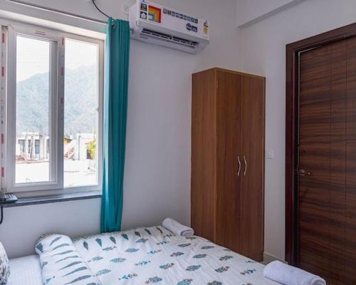 Hotel Parth Inn Rishīkesh المظهر الخارجي الصورة