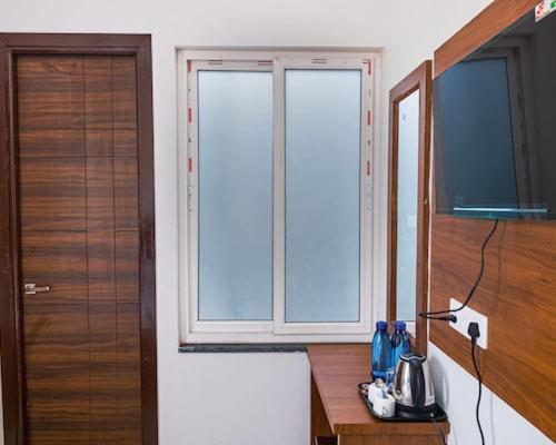 Hotel Parth Inn Rishīkesh المظهر الخارجي الصورة
